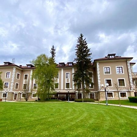 Midalidare Hotel & Spa Mogilovo エクステリア 写真