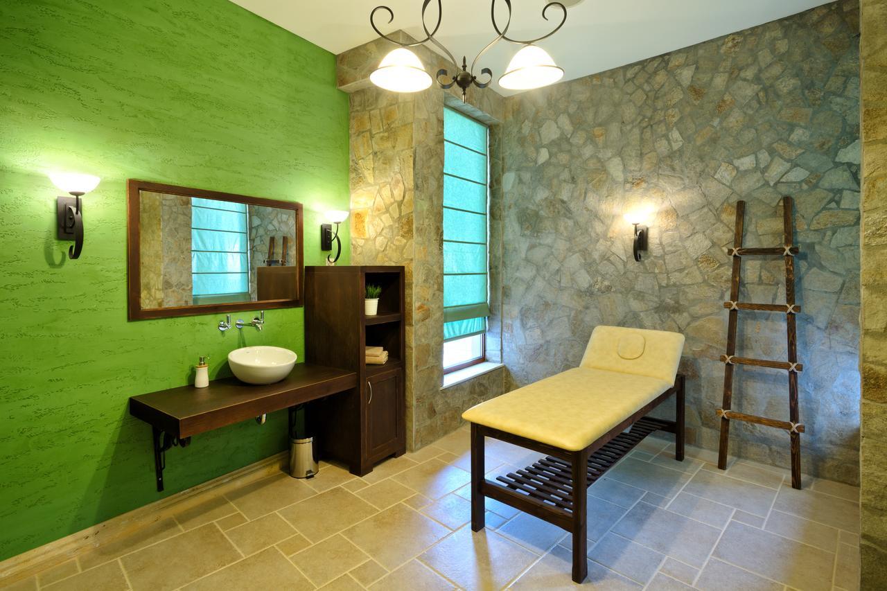 Midalidare Hotel & Spa Mogilovo エクステリア 写真