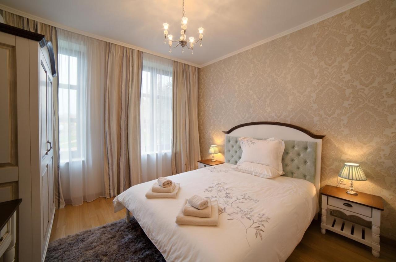 Midalidare Hotel & Spa Mogilovo エクステリア 写真